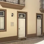 Pateo Alfacinha بيت للعطل